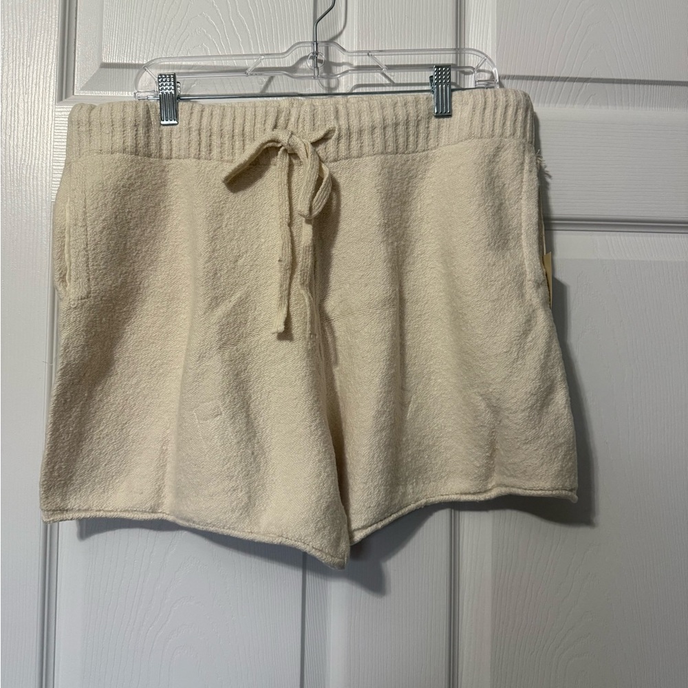 NWT Universal Threads Sweater Lounge Shorts- L - Picture 2 of 5